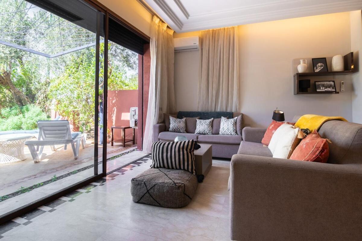 Cosy Avec Parc Et Piscine Pour Femme Apartamento *