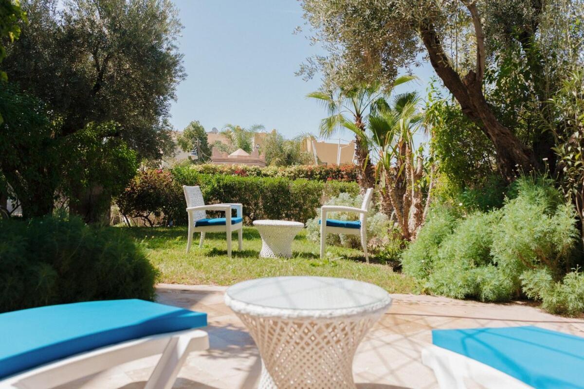 Cosy Avec Parc Et Piscine Pour Femme Apartamento